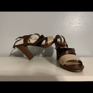 Multi-neutral colored gorgeous strappie heels!